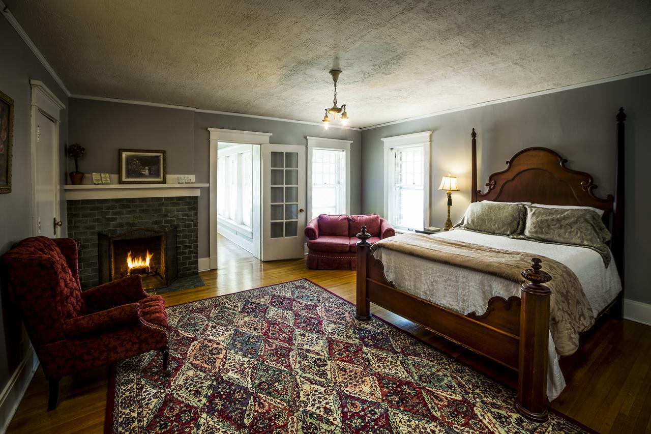 The Rogers House Inn Bed And Breakfast 林垦 外观 照片