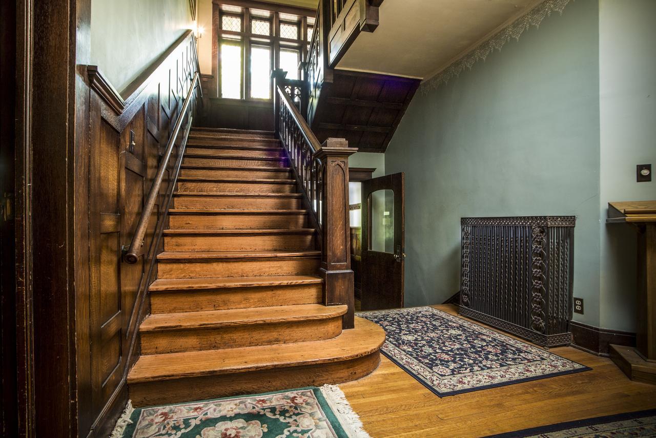 The Rogers House Inn Bed And Breakfast 林垦 外观 照片