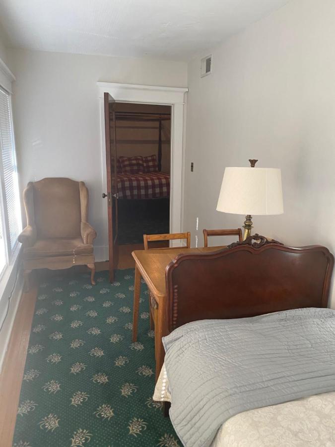 The Rogers House Inn Bed And Breakfast 林垦 外观 照片