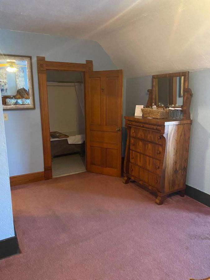 The Rogers House Inn Bed And Breakfast 林垦 外观 照片