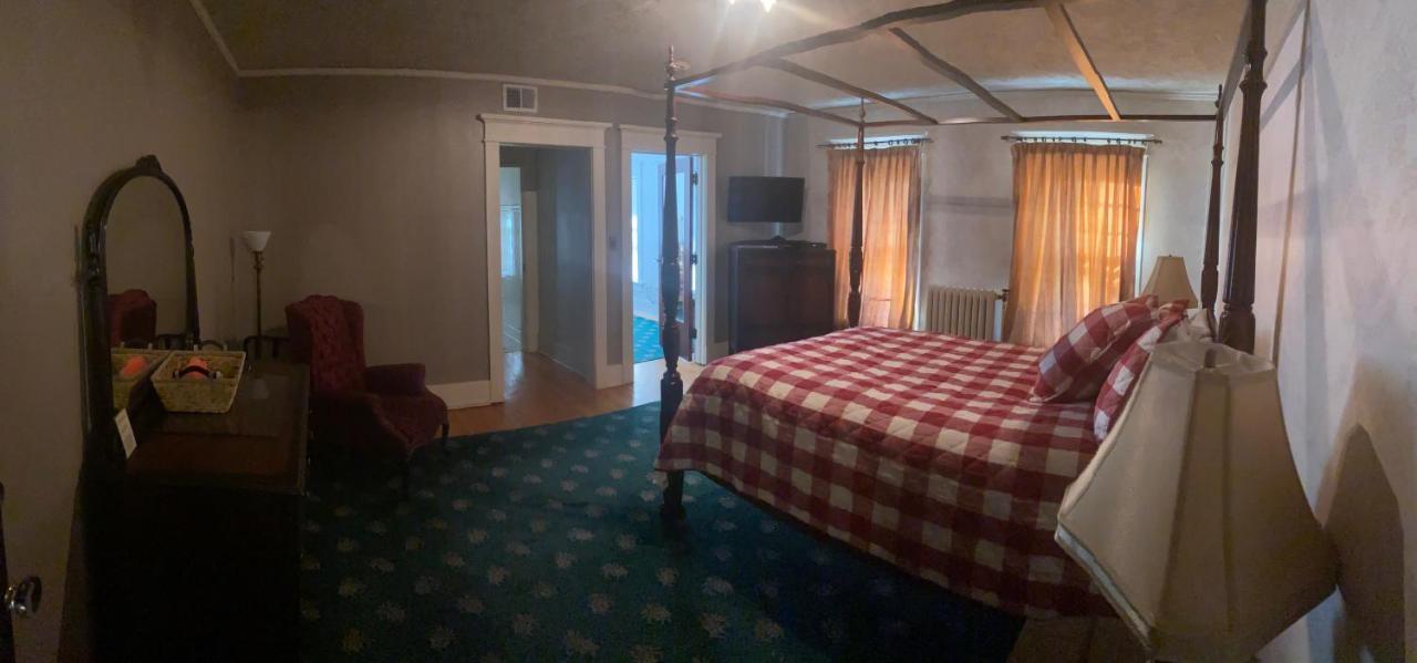 The Rogers House Inn Bed And Breakfast 林垦 外观 照片